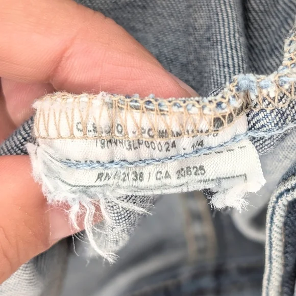 Guess Sexy Trucker Jeans Jacket Medium Wash ~ Size XS - Picture 11 of 11